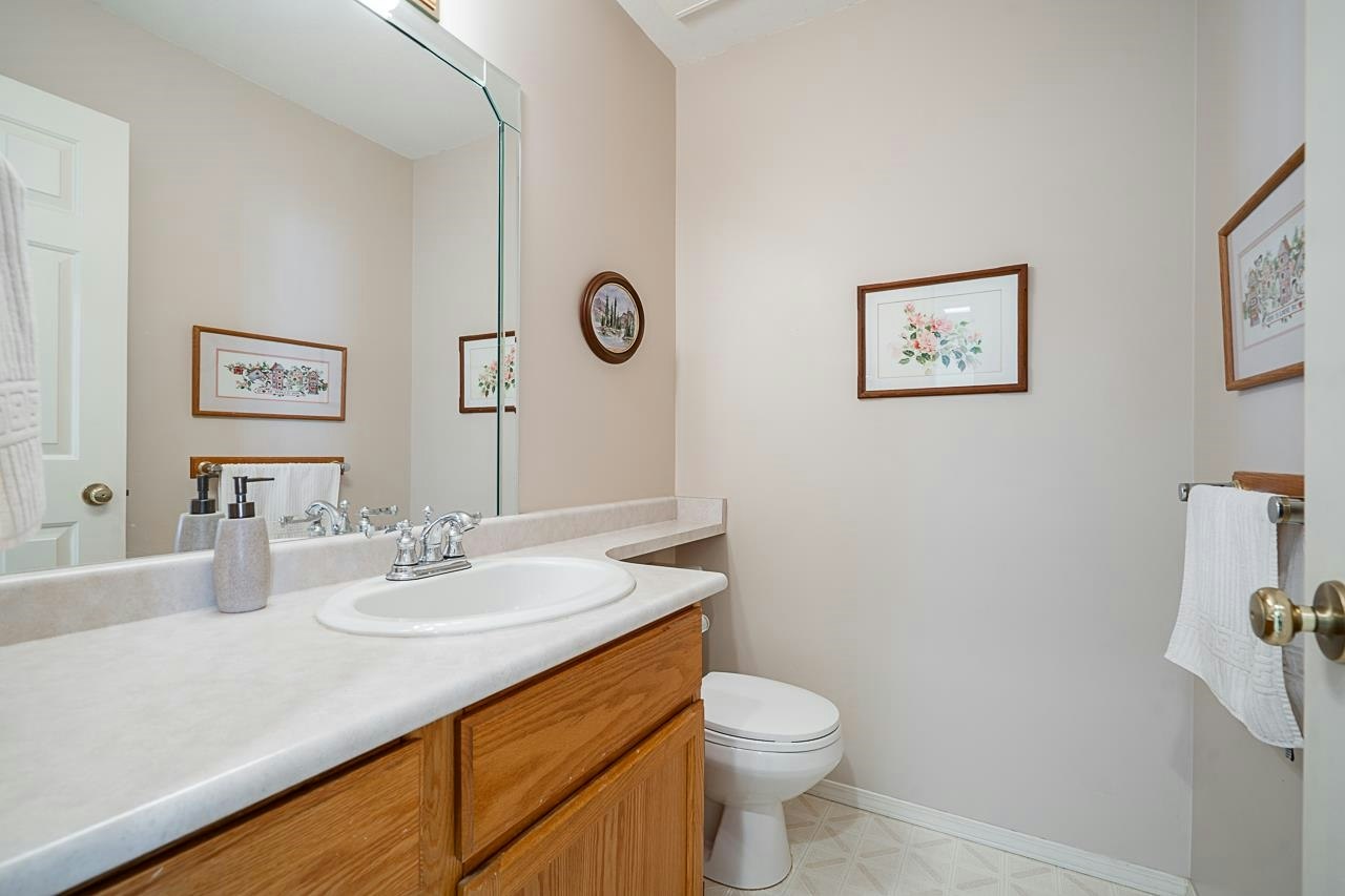 11443 Royal Crescent, Surrey, BC, V3V 6V5 - 18