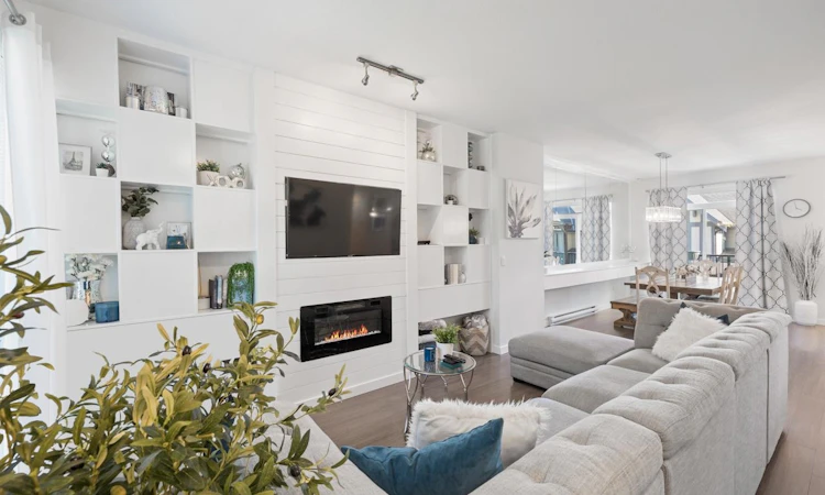 3500 Burke Village Promenade