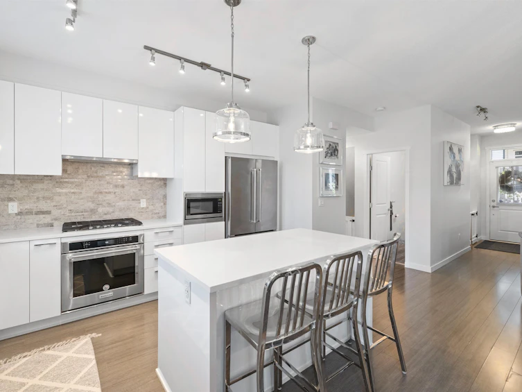 149-3500 Burke Village Promenade, Coquitlam, BC, V3E 0N2 - 6