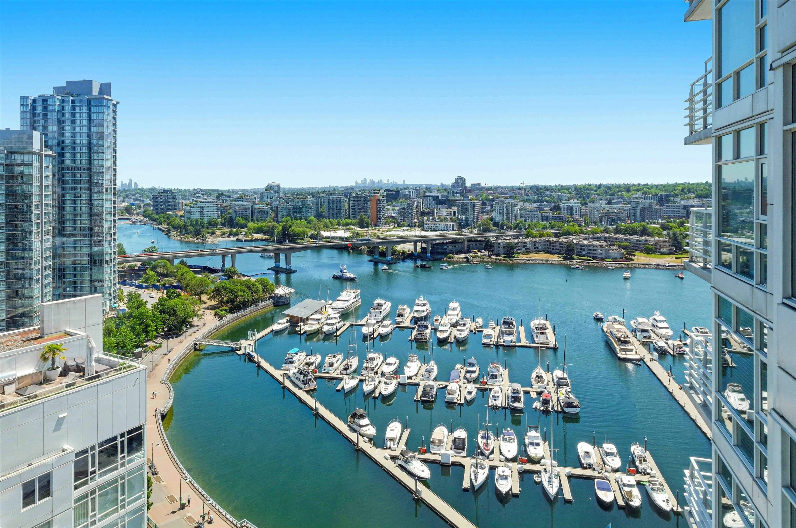 2303-1199 Marinaside Crescent, Vancouver, BC, V6Z 2Y2