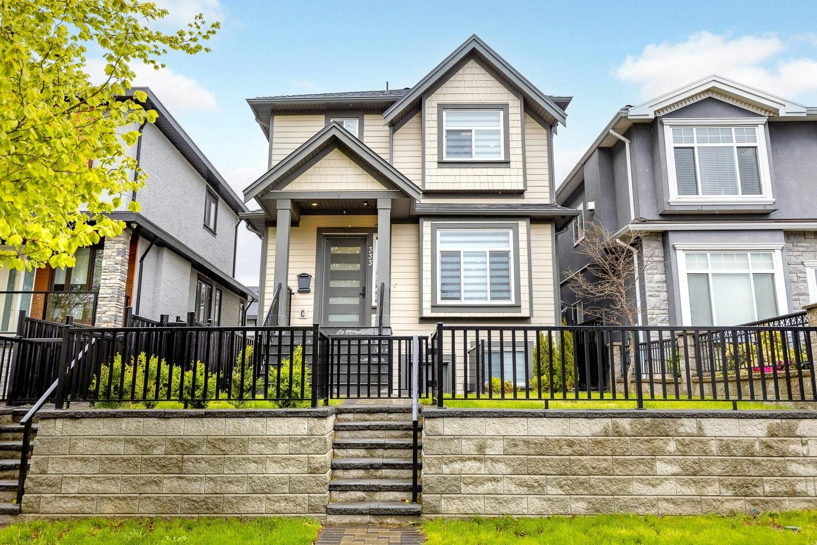 333 E 64th Avenue, Vancouver, BC, V5X 2M8