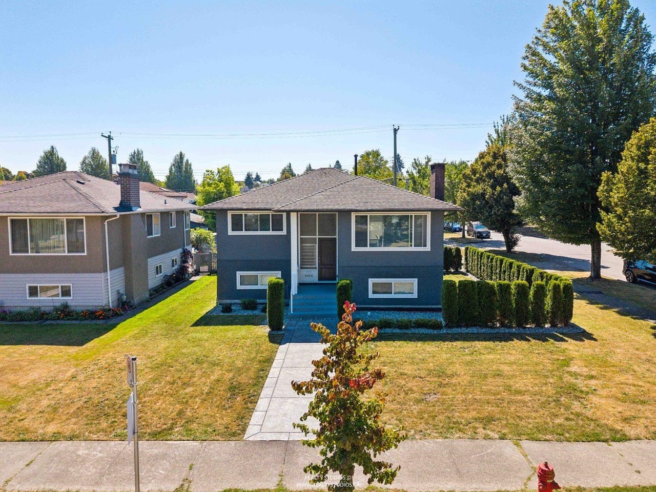 3006 E Georgia Street, Vancouver, BC, V5K 2K7