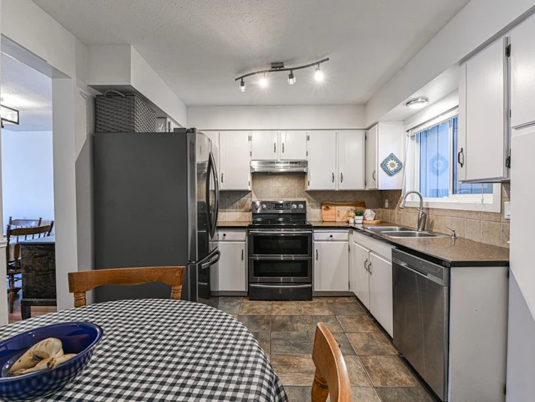9-32870 Bevan Way, Abbotsford, BC, V2S 6R3 - 33
