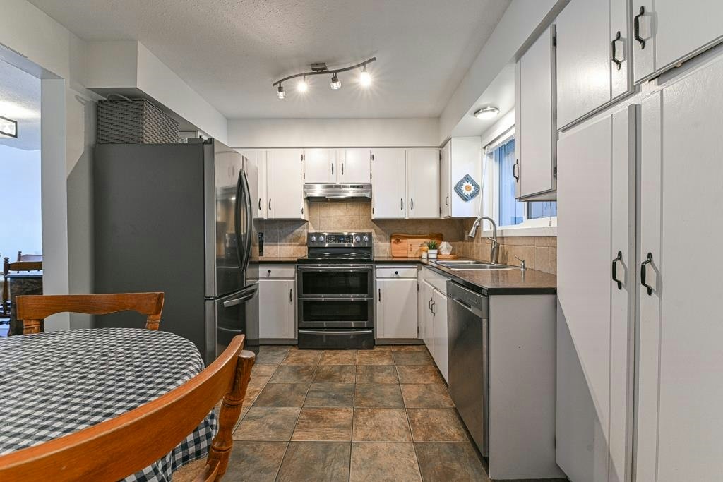 9-32870 Bevan Way, Abbotsford, BC, V2S 6R3 - 16