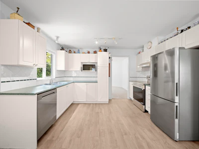 27-7330 122 Street - 3
