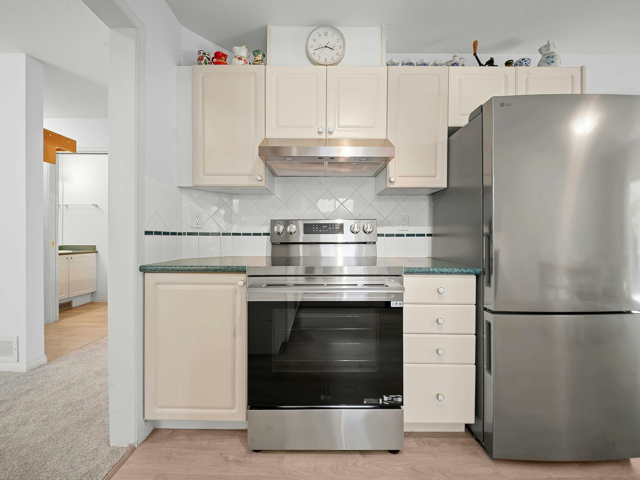27-7330 122 Street - 5