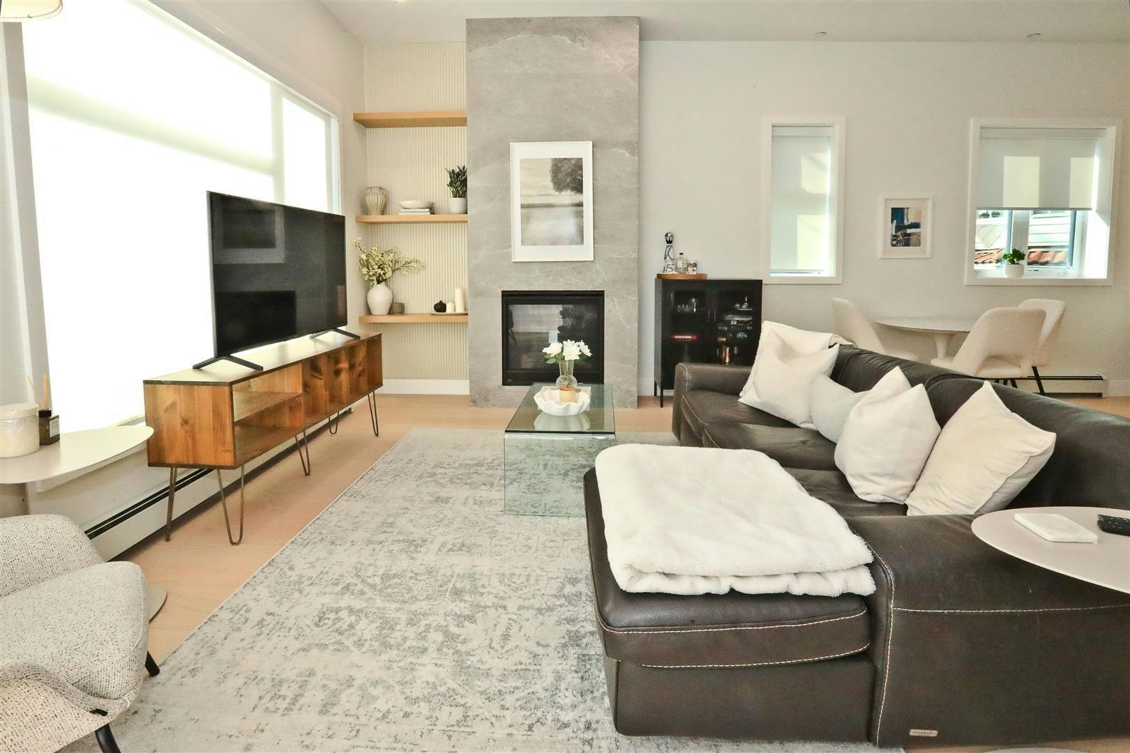 4015 Victoria Drive, Vancouver, BC, V5N 4M9