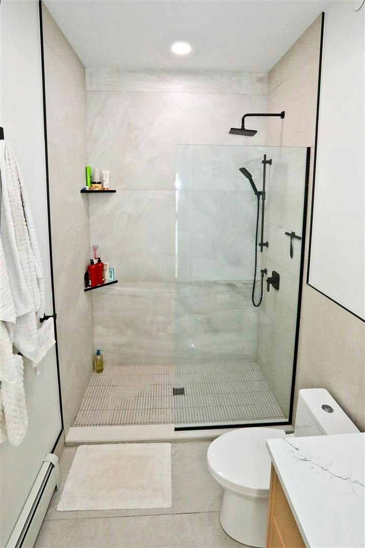 4015 Victoria Drive, Vancouver, BC, V5N 4M9 - 15