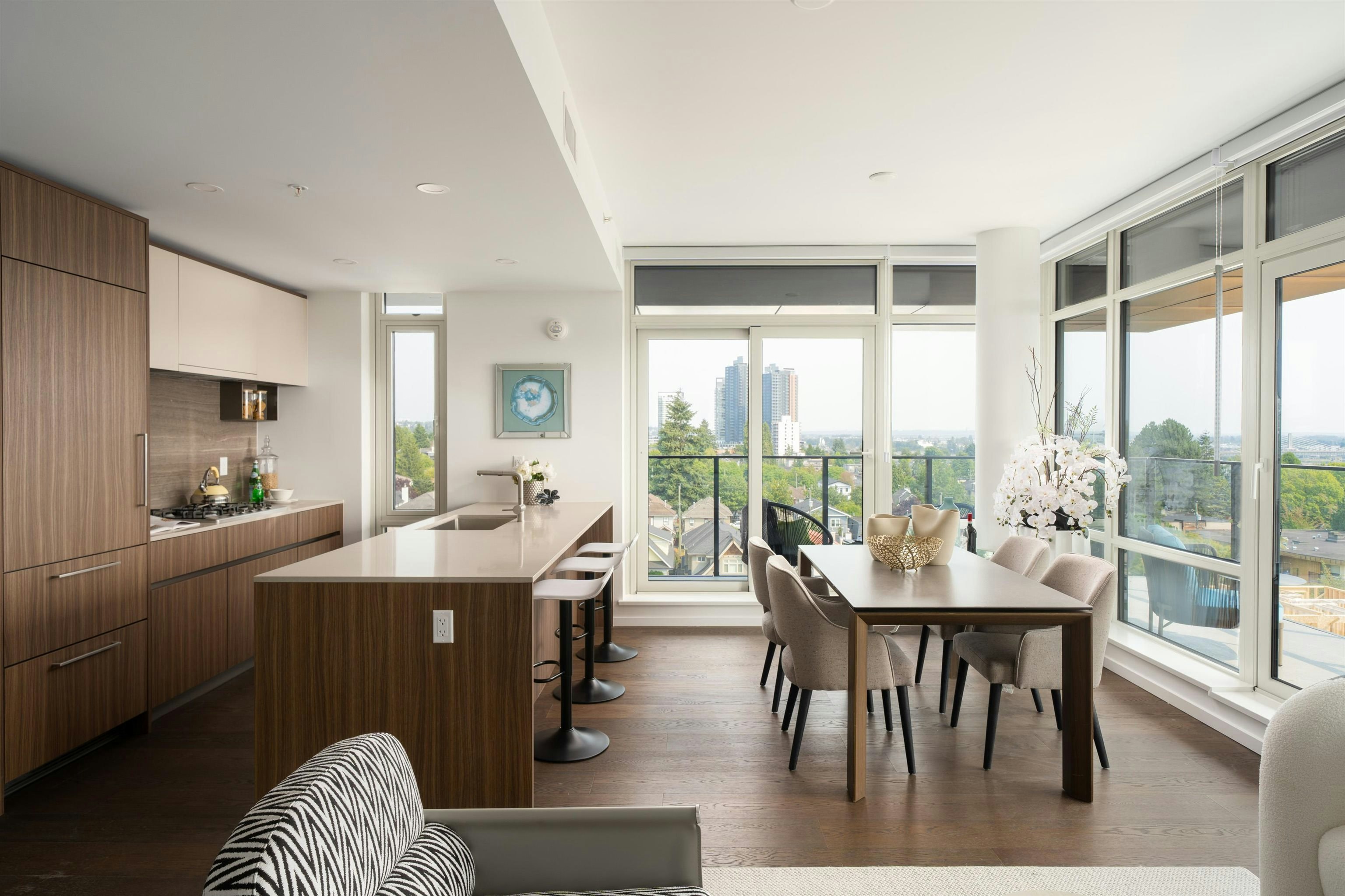 201-8486 Oak Street, Vancouver, BC, V6P 4B1