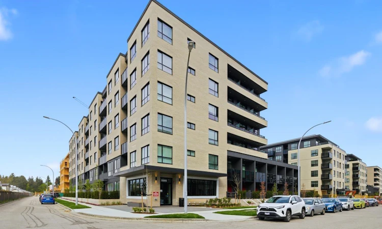 601-15733 85 Avenue