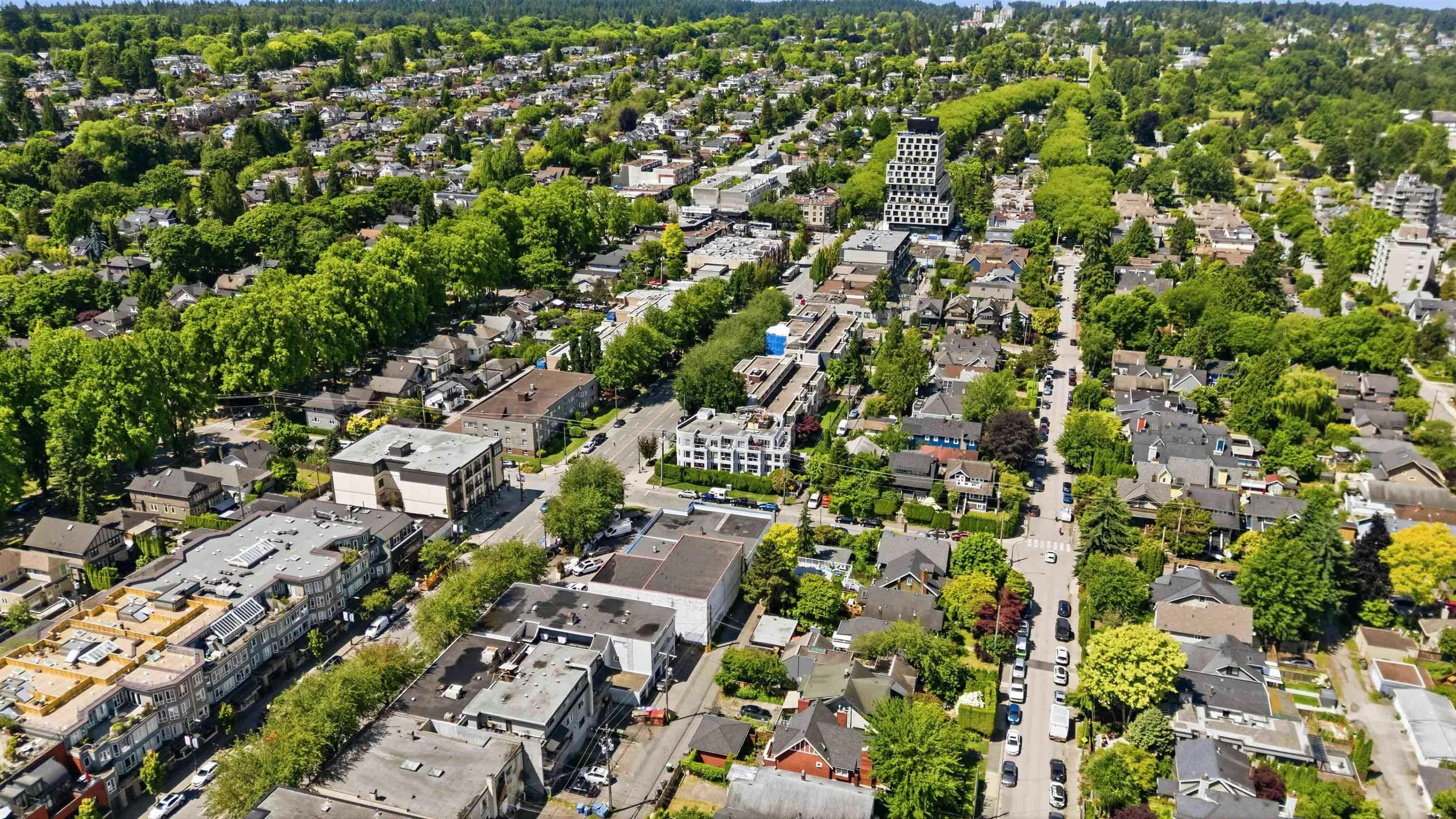 402-3505 W Broadway, Vancouver, BC, V6R 2B5 - 33