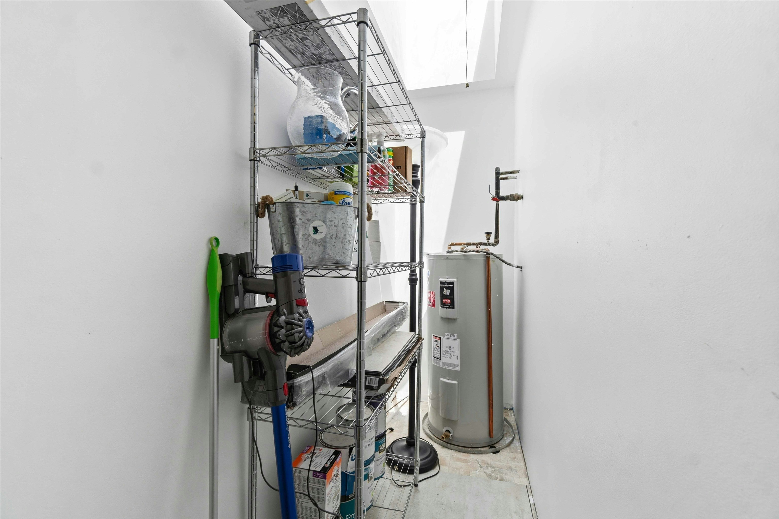402-3505 W Broadway, Vancouver, BC, V6R 2B5 - 25