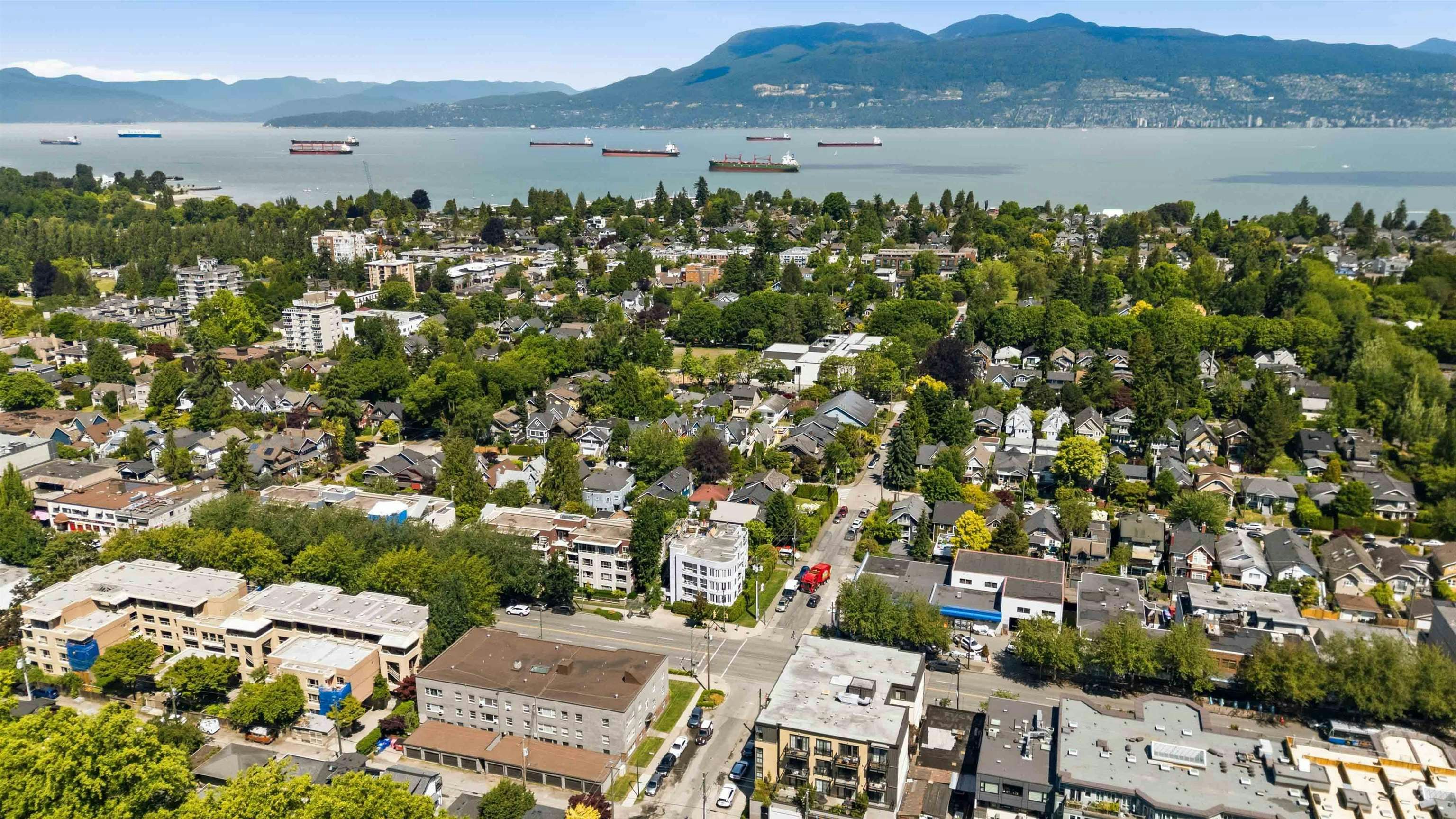 402-3505 W Broadway, Vancouver, BC, V6R 2B5 - 31
