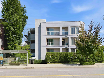 402-3505 W Broadway - 5