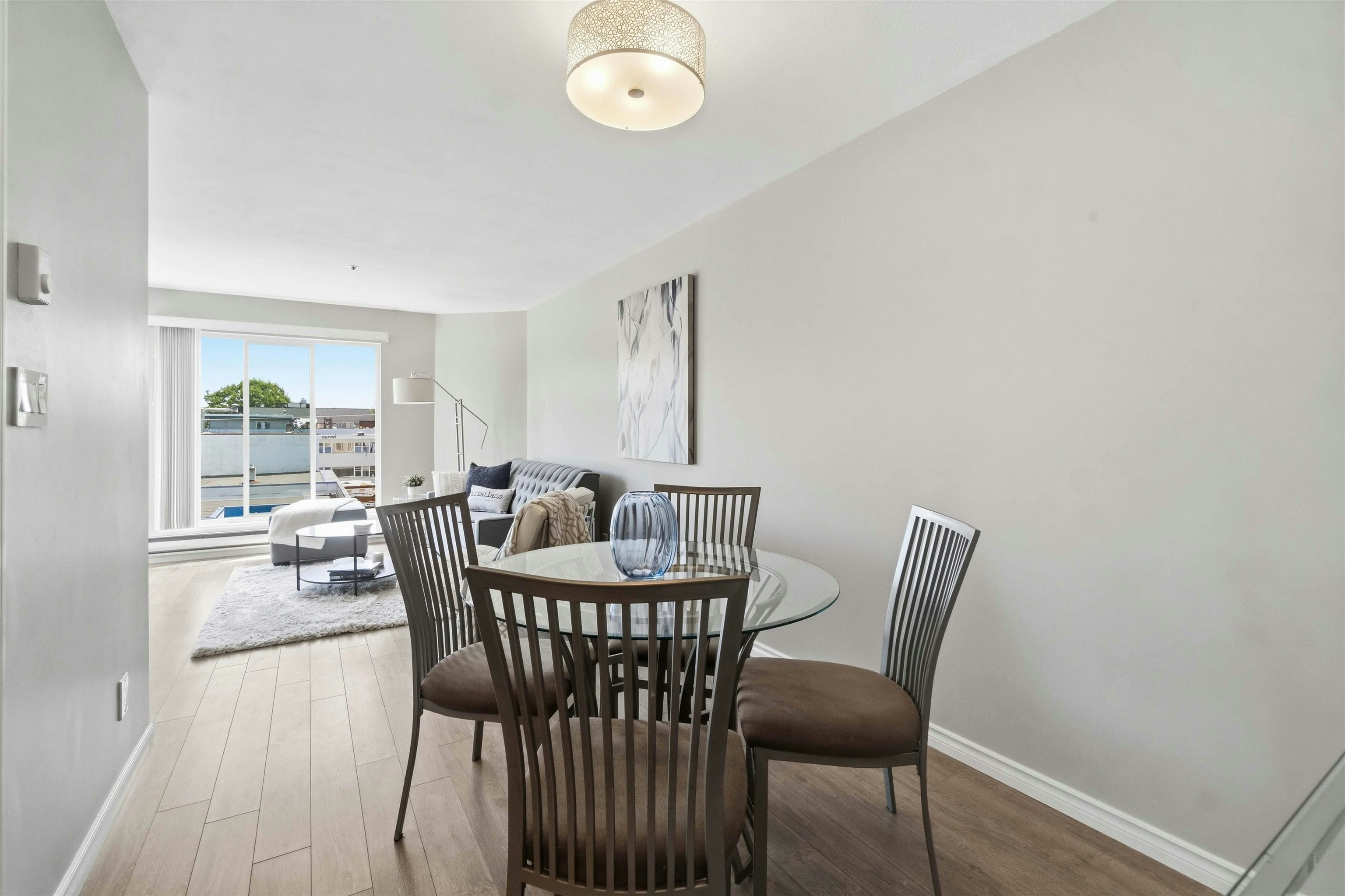 402-3505 W Broadway, Vancouver, BC, V6R 2B5 - 12