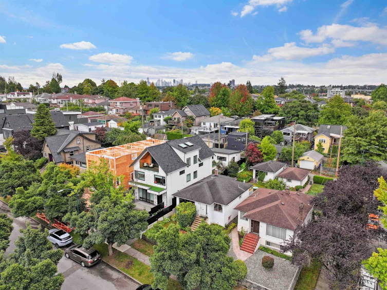2608 E 4th Avenue, Vancouver, BC, V5M 1K4 - 31