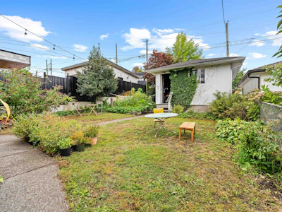2608 E 4th Avenue - 4