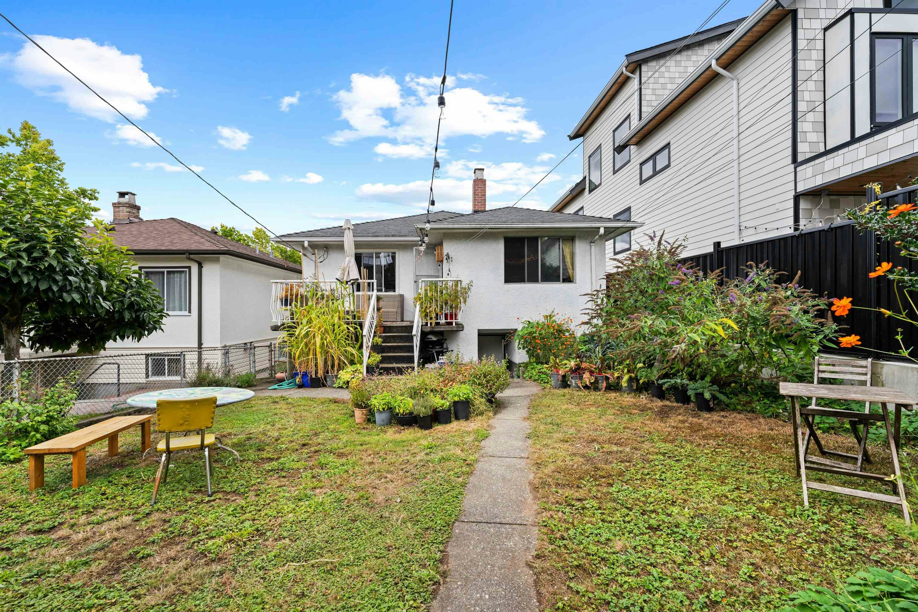 2608 E 4th Avenue, Vancouver, BC, V5M 1K4 - 30