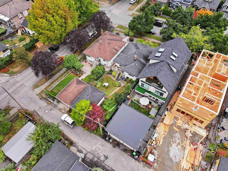 2608 E 4th Avenue, Vancouver, BC, V5M 1K4 - 7