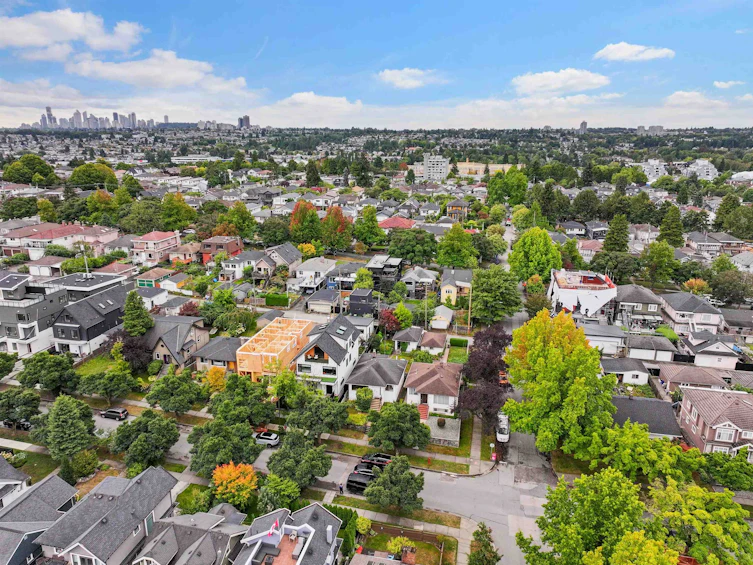 2608 E 4th Avenue, Vancouver, BC, V5M 1K4 - 34