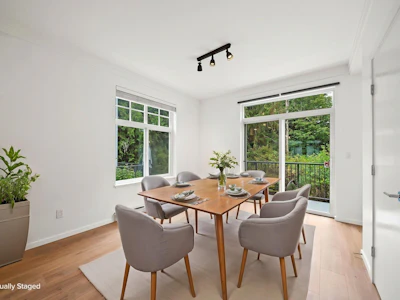81-5858 142 Street - 5