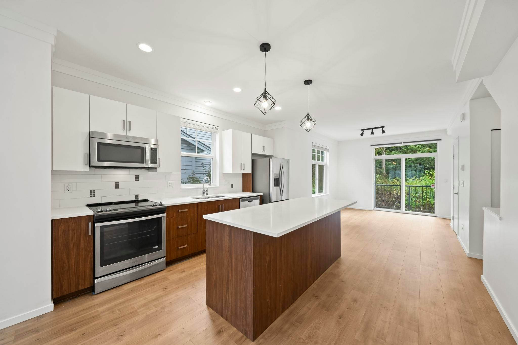 81-5858 142 Street, Surrey, BC, V3X 0H2