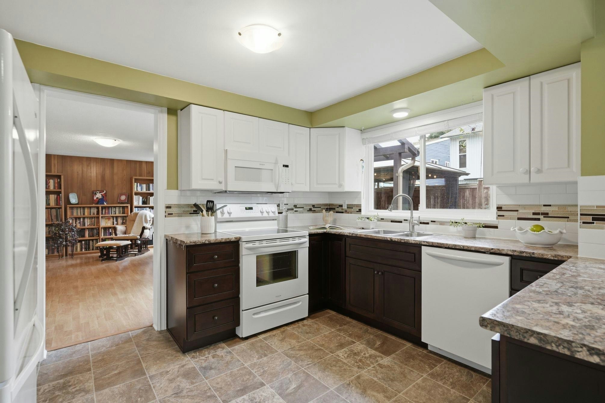 11870 Staples Crescent - 5