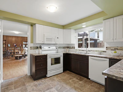 11870 Staples Crescent - 5