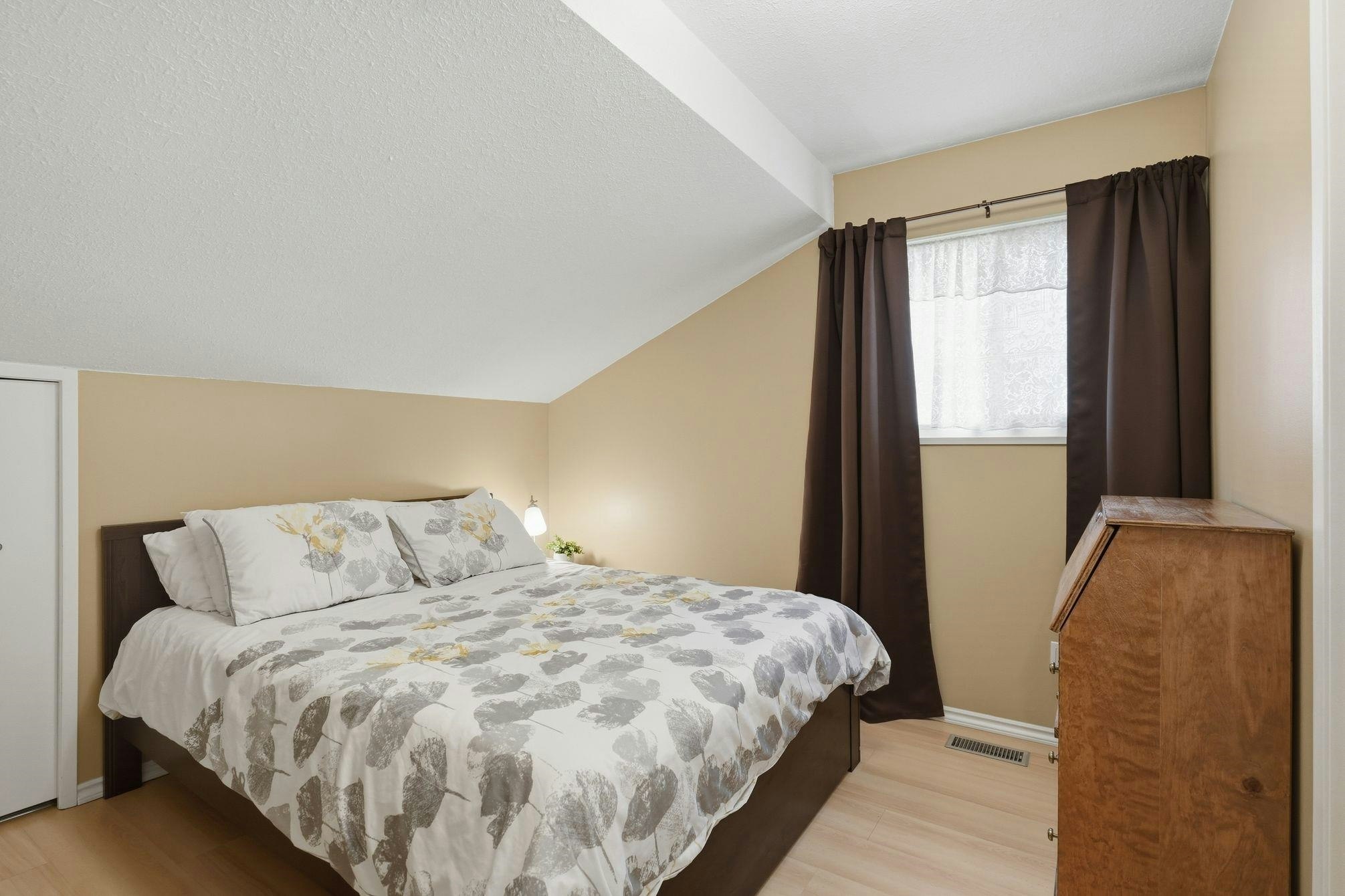 11870 Staples Crescent, Delta, BC, V4E 2T7 - 10