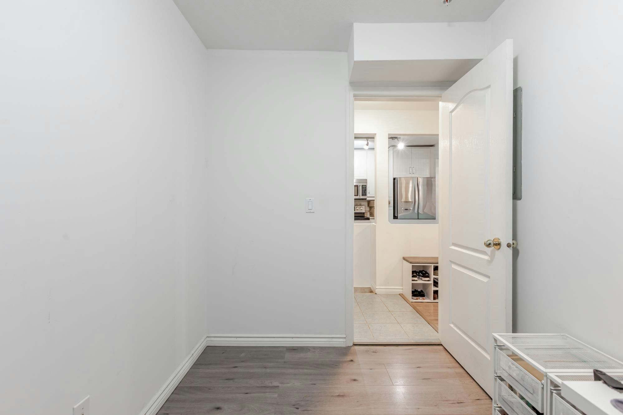 202-9688 148 Street, Surrey, BC, V3R 0W2 - 24