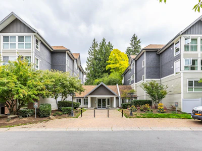 202-9688 148 Street - 2