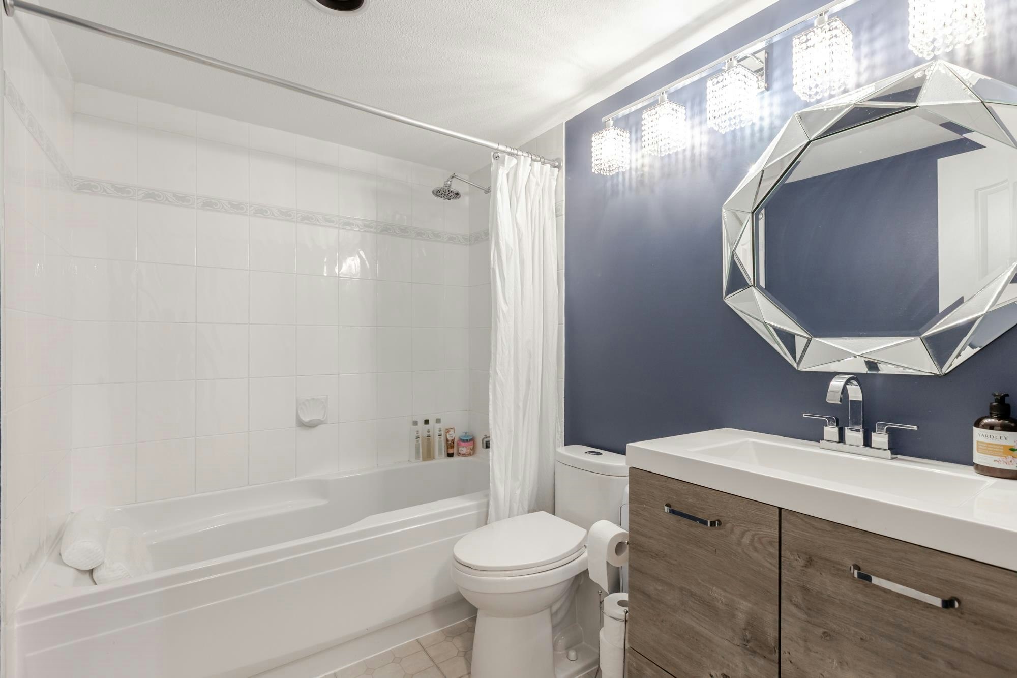 202-9688 148 Street, Surrey, BC, V3R 0W2 - 19