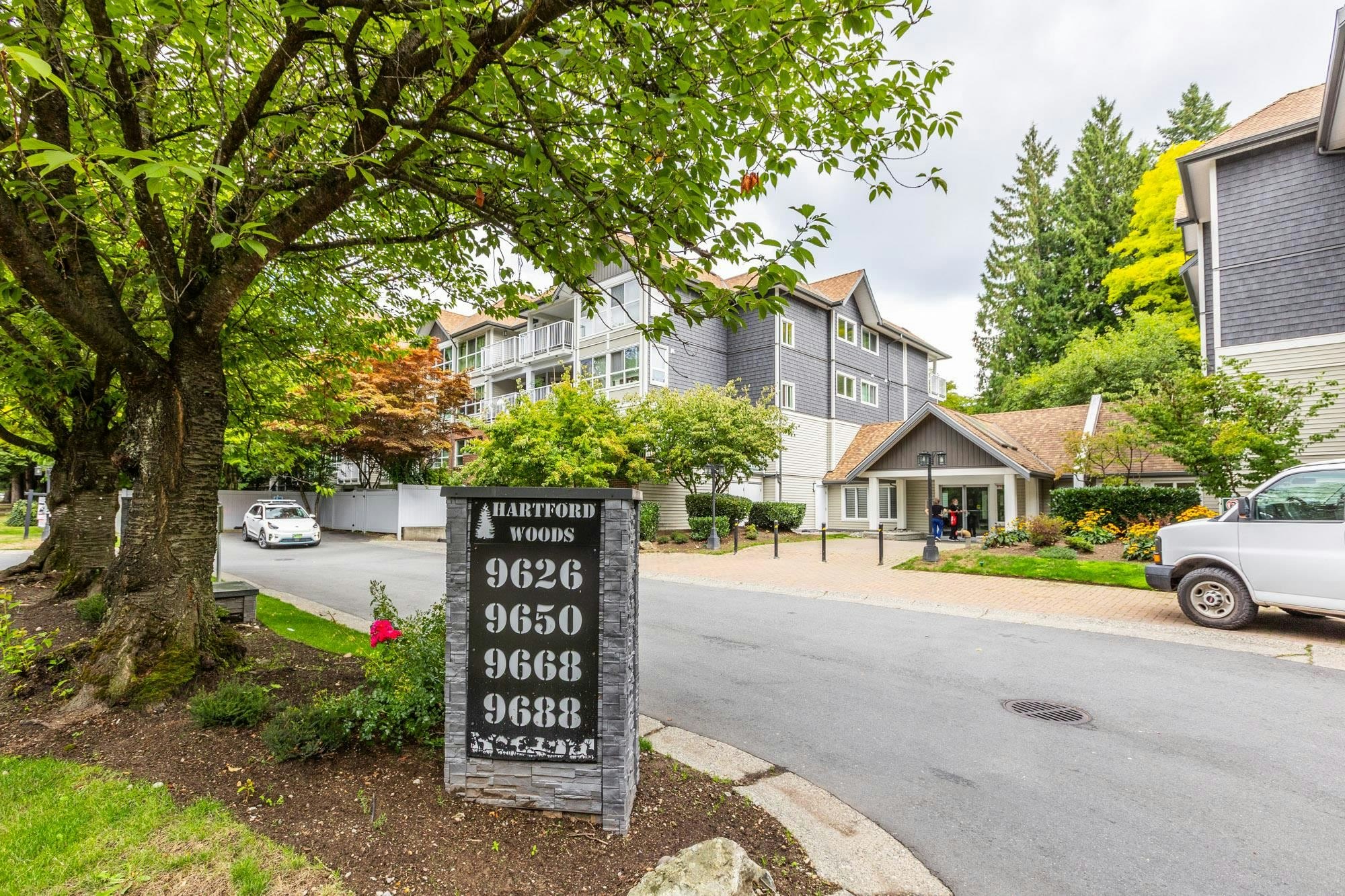 202-9688 148 Street, Surrey, BC, V3R 0W2 - 32