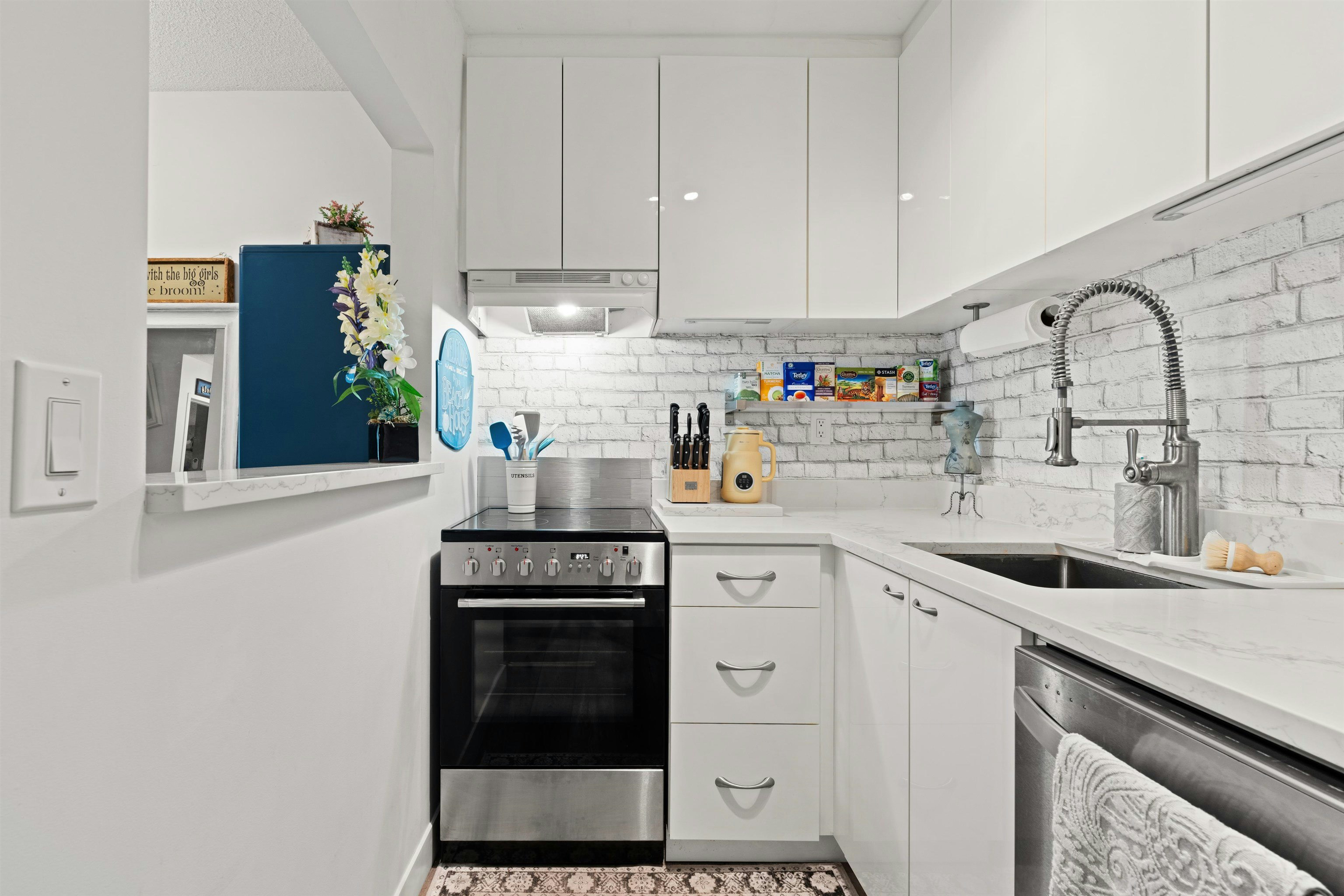 401-2173 W 6 Avenue, Vancouver, BC, V6K 1V5 - 14