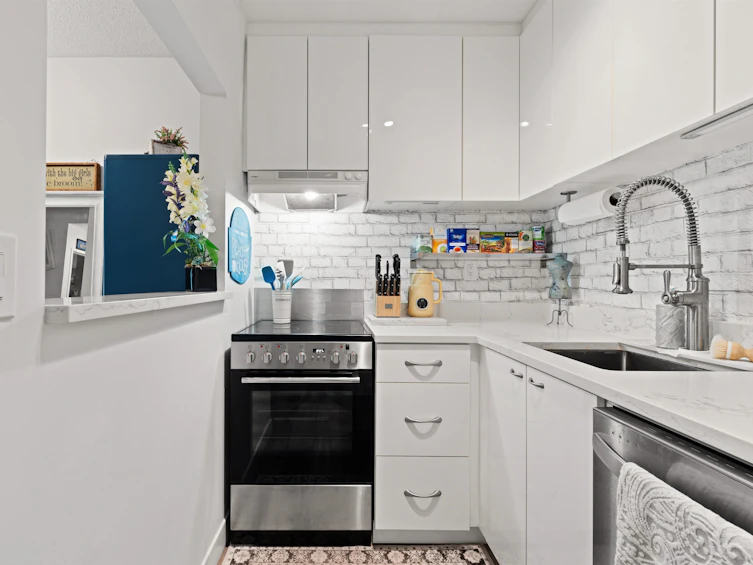 401-2173 W 6 Avenue, Vancouver, BC, V6K 1V5 - 14
