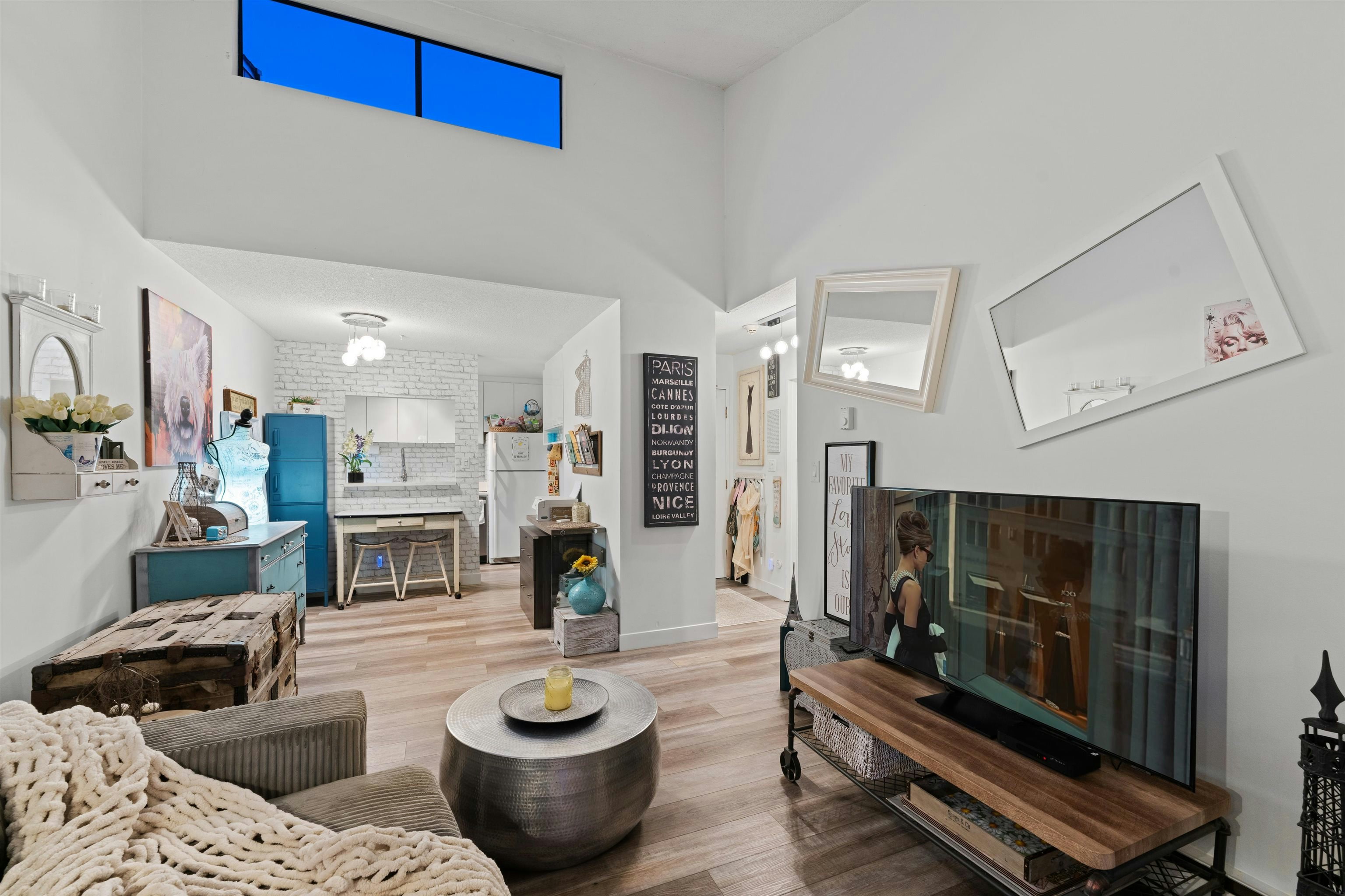 401-2173 W 6 Avenue, Vancouver, BC, V6K 1V5
