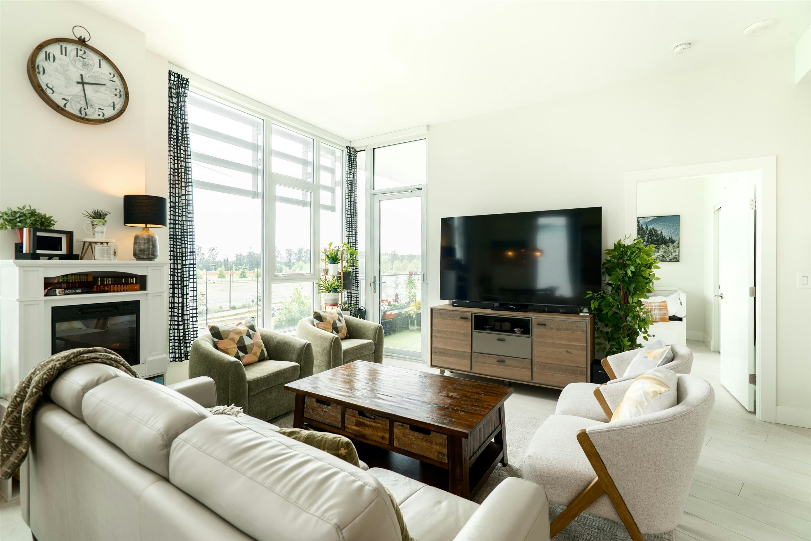 309-3438 Sawmill Crescent - 3