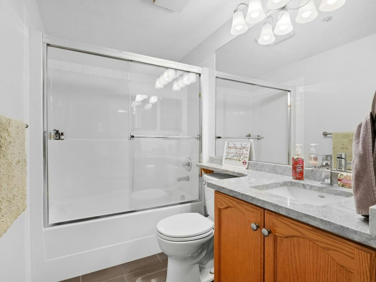 207-78 Richmond Street, New Westminster, BC, V3L 5T2 - 12