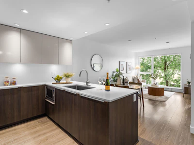 211-1588 E Hastings Street - 4
