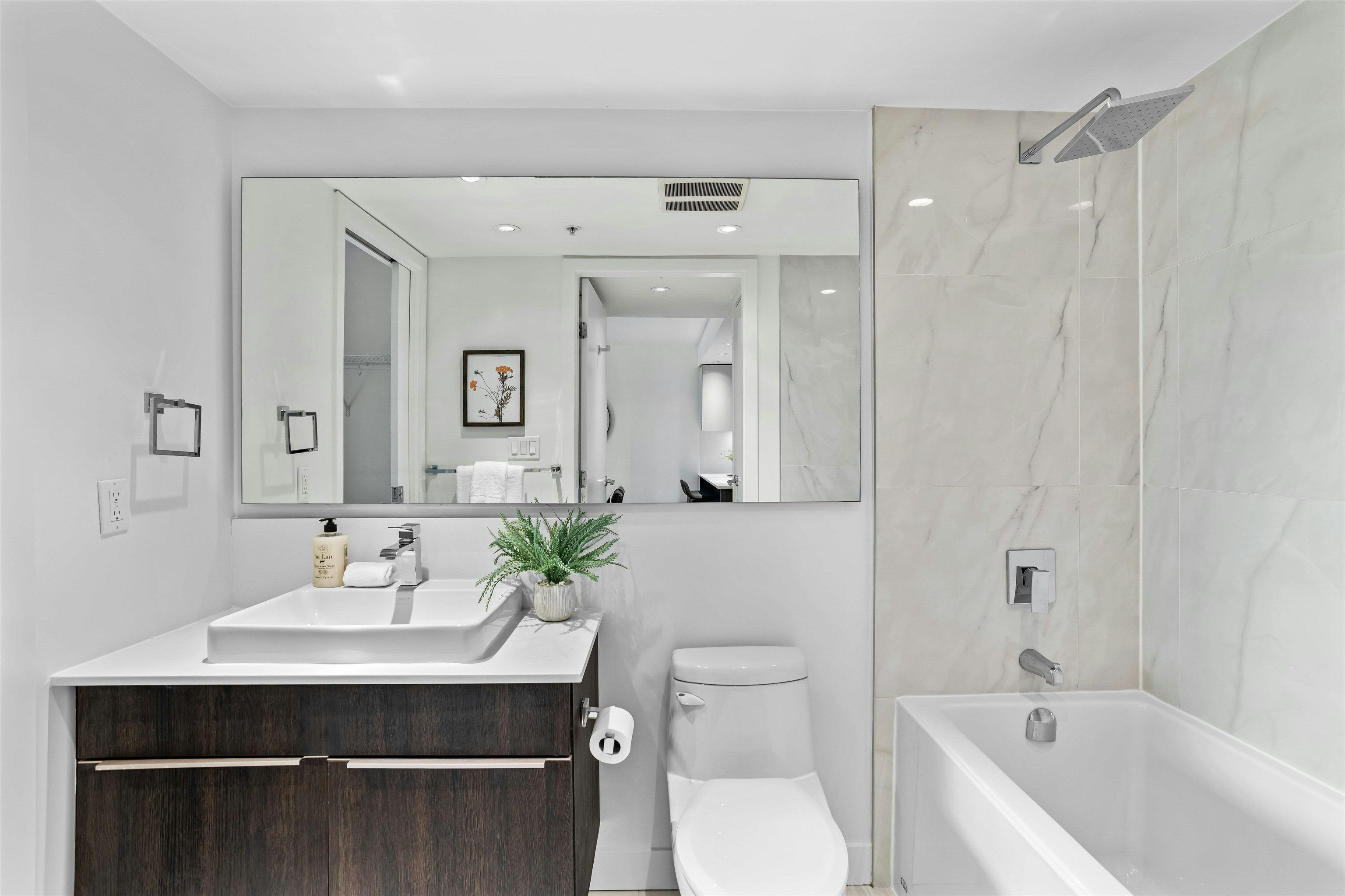 211-1588 E Hastings Street, Vancouver, BC, V5L 0B8 - 18