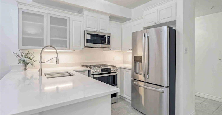 126-3440 W Broadway, Vancouver, BC, V5G 4L7 - 6