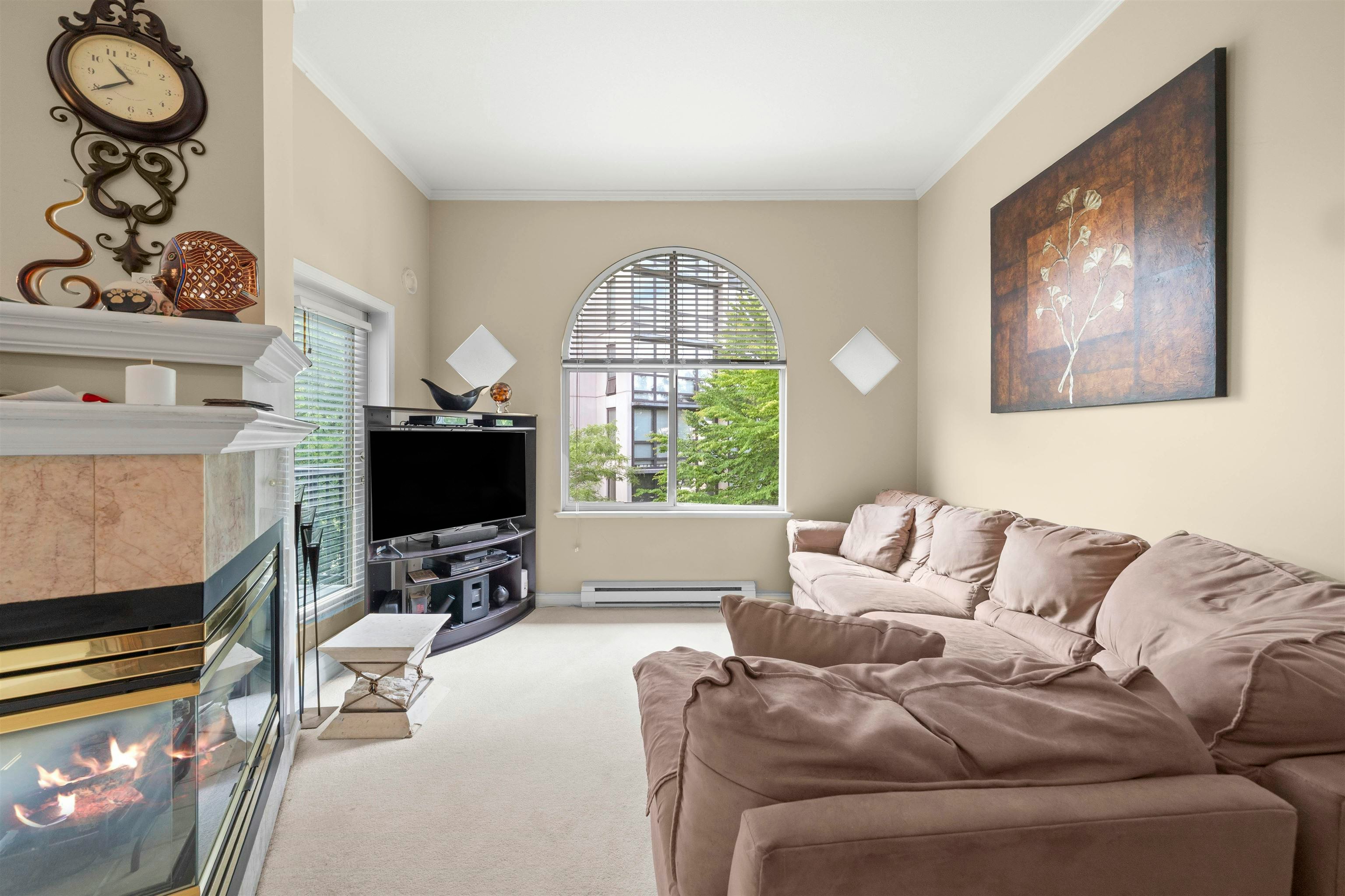 423-1185 Pacific Street - 3