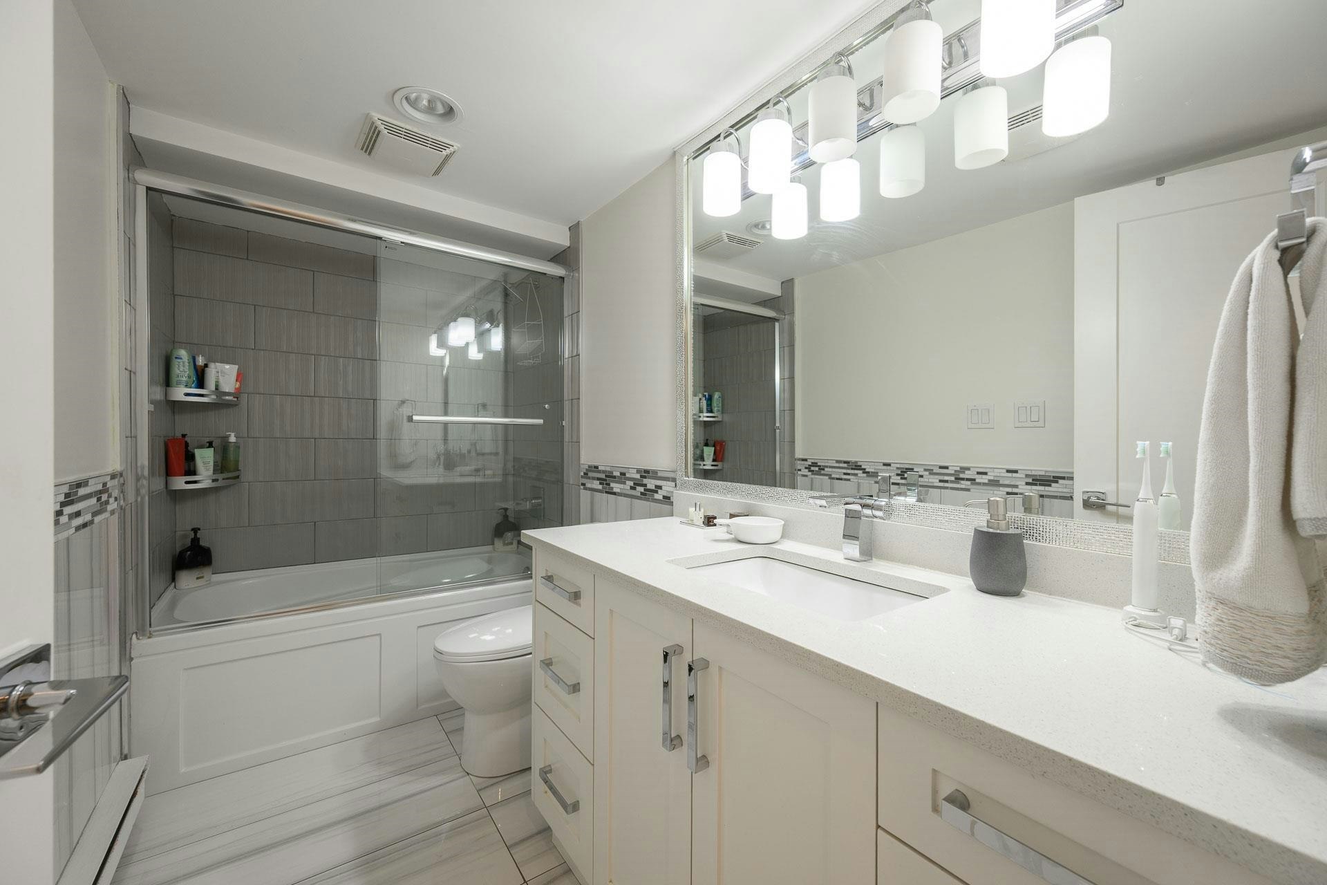 3201 Lonsdale Avenue, North Vancouver, BC, V7N 4G8 - 26