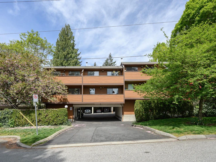 3201 Lonsdale Avenue, North Vancouver, BC, V7N 4G8 - 35