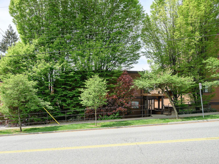 3201 Lonsdale Avenue, North Vancouver, BC, V7N 4G8 - 37