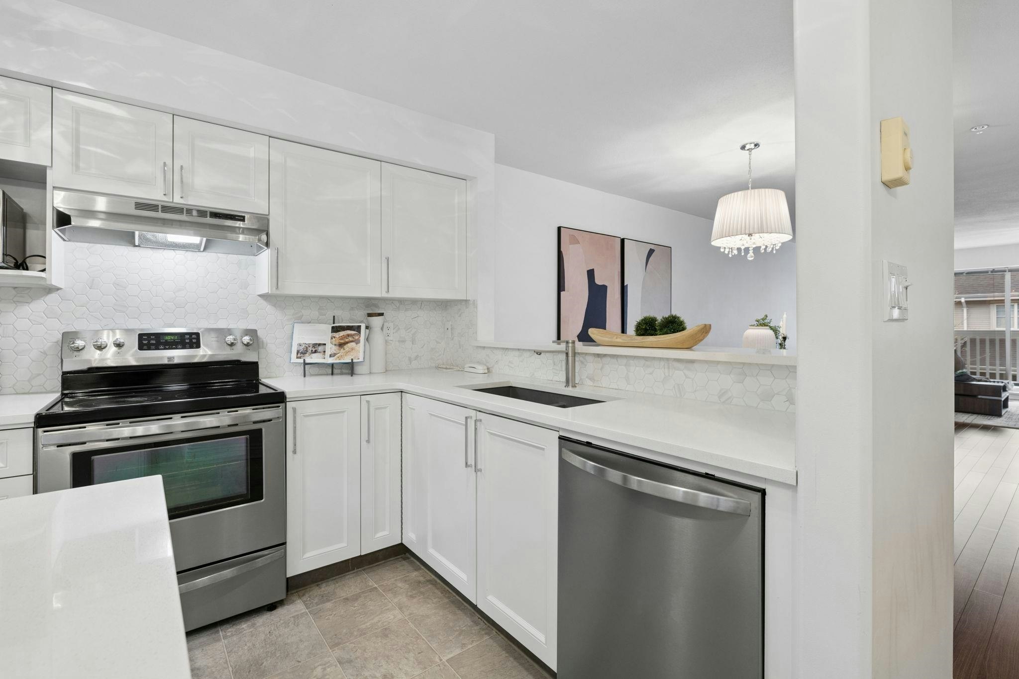 24-230 Tenth Street, New Westminster, BC, V3M 3X9 - 14