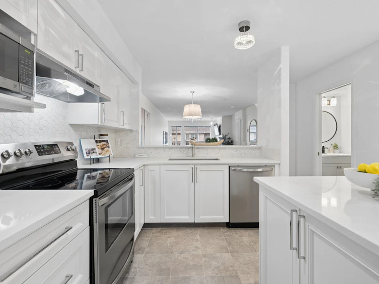 24-230 Tenth Street, New Westminster, BC, V3M 3X9 - 17