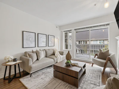 24-230 Tenth Street - 5