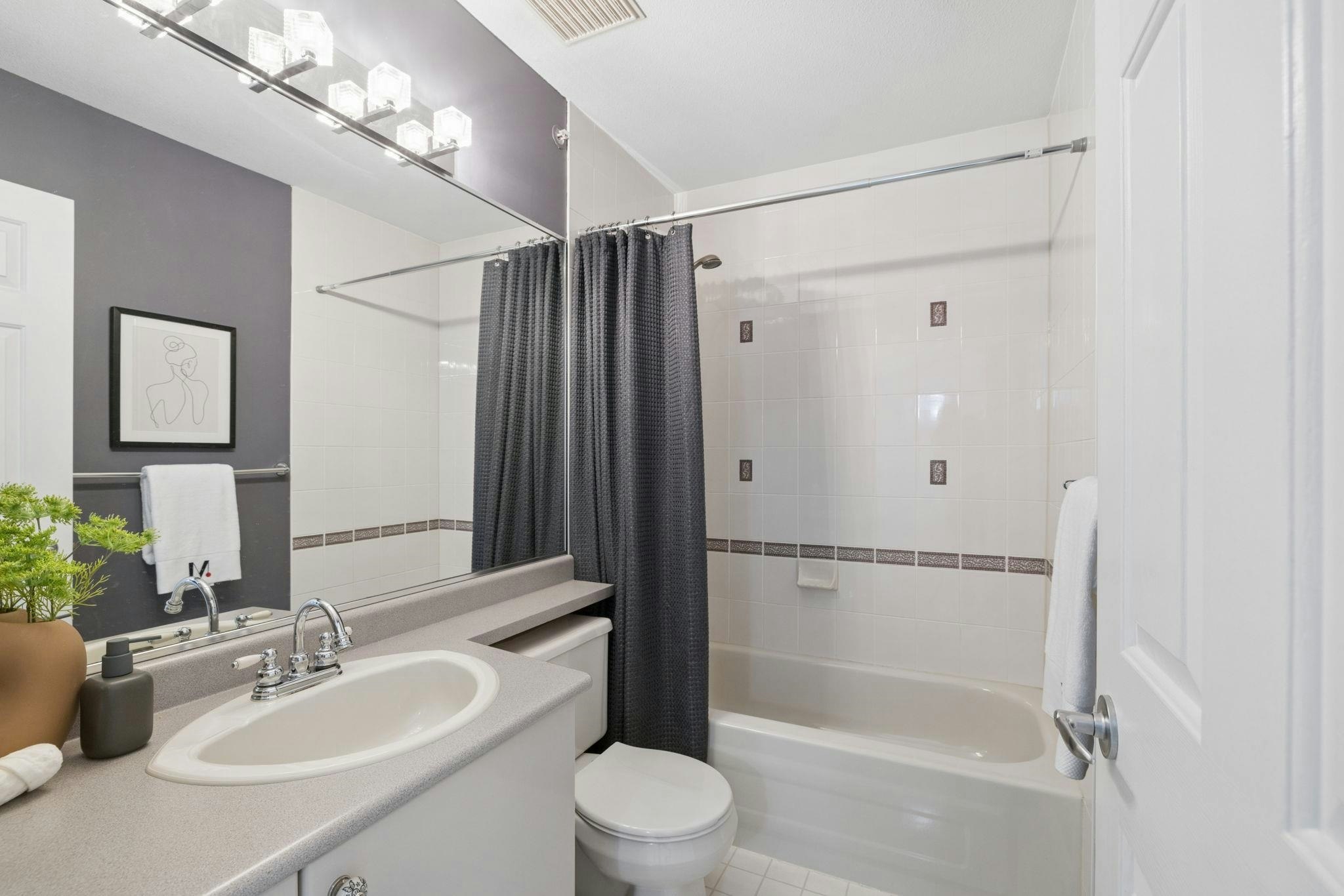 24-230 Tenth Street, New Westminster, BC, V3M 3X9 - 25