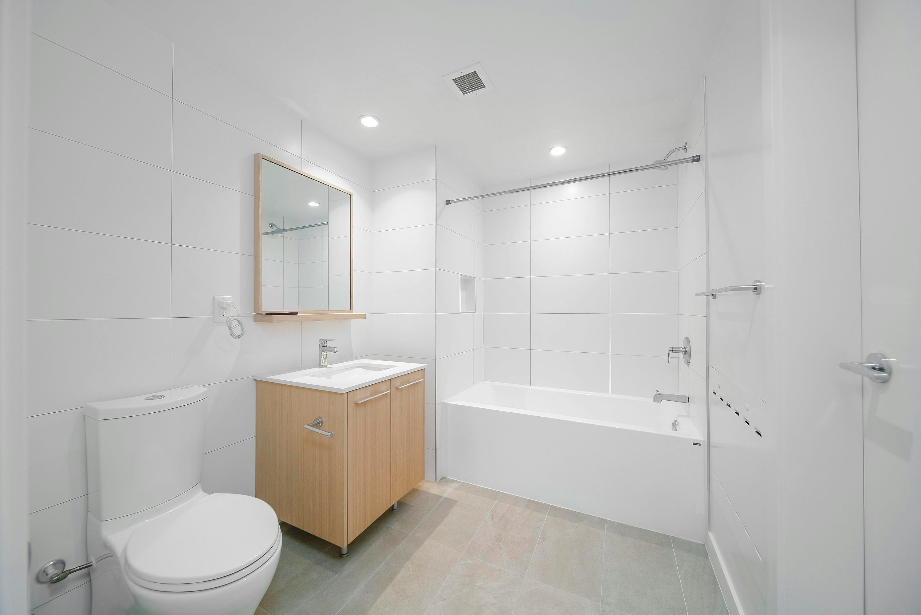 412-9888 University Crescent, Burnaby, BC, V5A 0G4 - 14